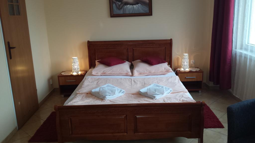 Elda 2 Hotell